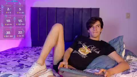Alex  online show from August 4, 5:48 am