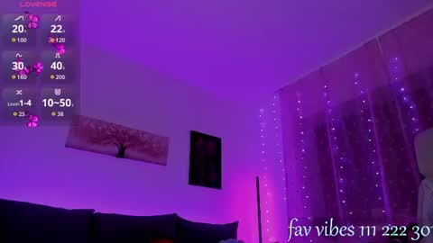 ayanadesiree online show from August 14, 10:35 pm