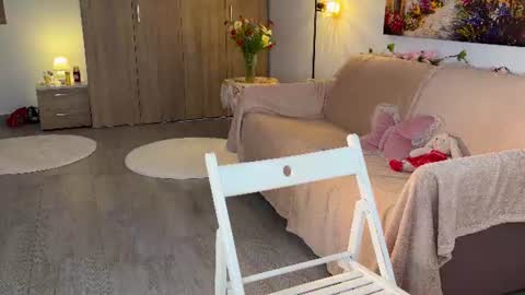 Alya online show from August 27, 1:19 pm