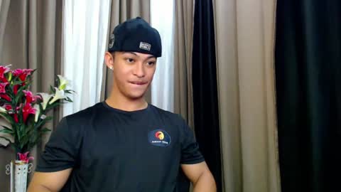 YOBOI ED online show from August 9, 9:54 am