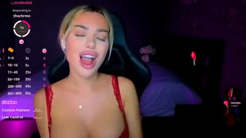  Ayla Demir  online show from August 3, 8:27 pm
