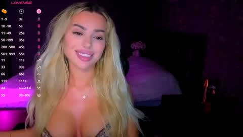 Ayla Demir  online show from August 9, 8:10 pm