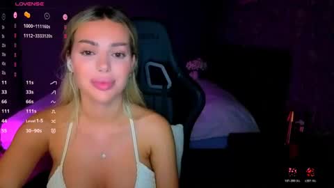  Ayla Demir  online show from August 10, 9:27 pm