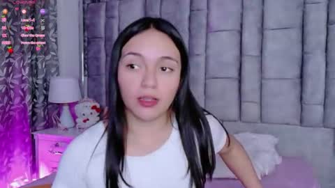 ayla_han online show from August 12, 9:22 am