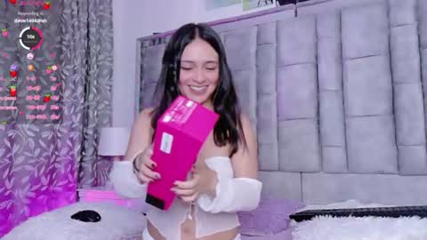 ayla_han online show from August 13, 3:09 am