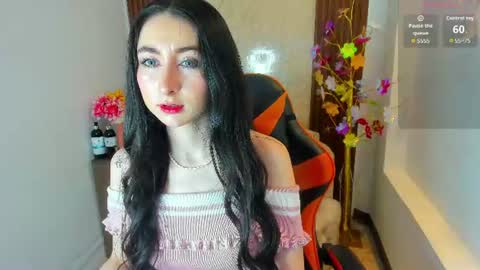 Ayla online show from August 8, 8:42 pm