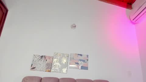 aylah_beckham online show from August 15, 12:03 am