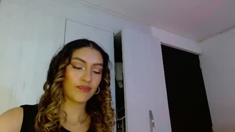 AYLEEN    online show from June 27, 8:00 pm