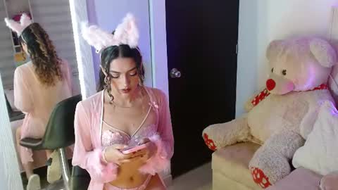 AYLEEN    online show from July 19, 2:35 am
