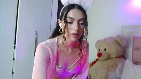 AYLEEN    online show from July 19, 5:53 am