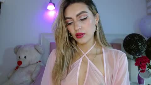 AYLEEN    online show from August 1, 1:28 pm
