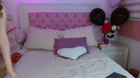 AYLEEN    online show from August 18, 12:49 am
