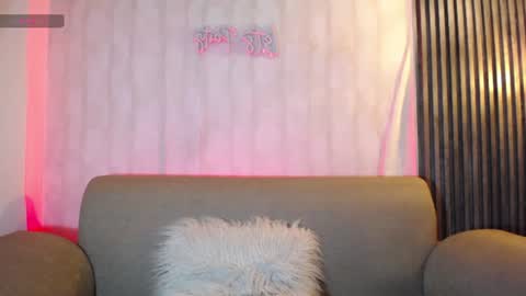 ayleen_mitchell online show from August 7, 1:38 am