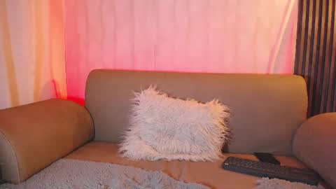 ayleen_mitchell online show from August 10, 6:15 am