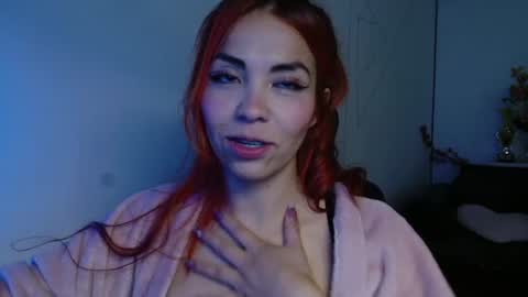 Aylin online show from August 9, 11:11 am