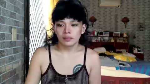 aymkyline online show from August 10, 1:51 am