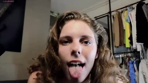 Ayreen Moore online show from August 6, 8:19 pm