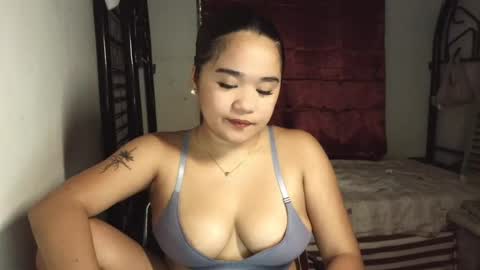 azariahh_ online show from August 5, 3:15 am