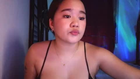 azariahh_ online show from August 9, 6:25 am