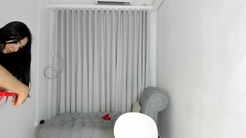 Azaely online show from August 11, 1:29 am