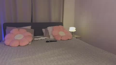 Zoe online show from August 15, 1:09 am