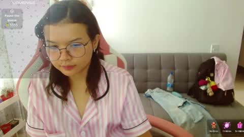 Azu  online show from June 6, 12:55 pm