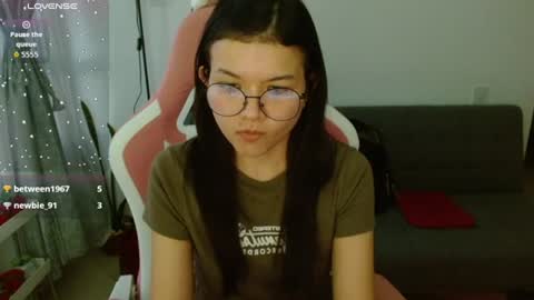 Azu  online show from June 23, 11:17 pm