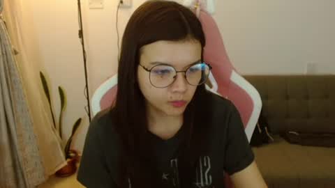 Azu  online show from July 12, 1:34 am