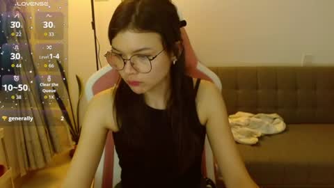 Azu  online show from August 1, 1:00 am