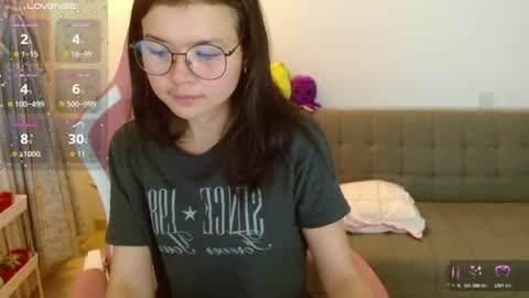 Azu  online show from August 17, 11:32 pm