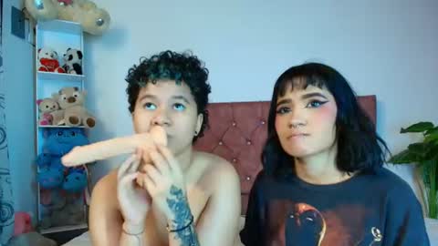  HONEY AZUL   online show from August 9, 2:51 pm
