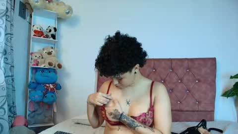  HONEY AZUL   online show from August 11, 8:55 pm