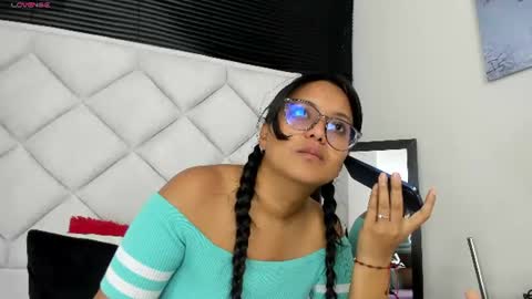 azul_moon online show from August 8, 8:03 am