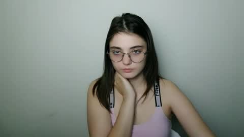 azumi_chan_ online show from August 12, 11:18 pm