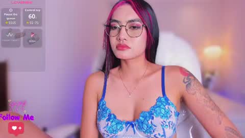 Azura online show from August 14, 1:53 am