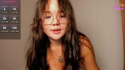 azure_moon online show from August 12, 5:10 am