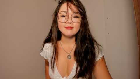 azure_moon online show from August 15, 4:38 am