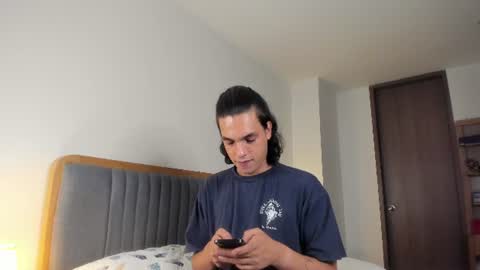 b0yberry online show from August 2, 1:34 am