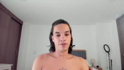b0yberry online show from August 6, 9:58 pm