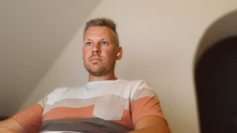 b125953 online show from July 12, 7:31 pm