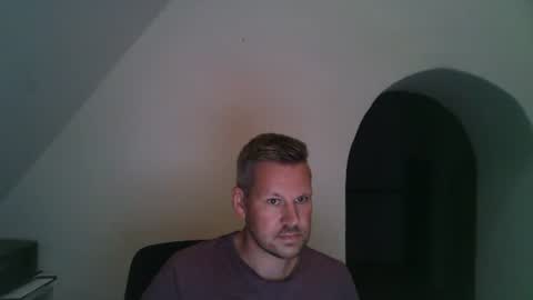 b125953 online show from July 18, 9:16 pm
