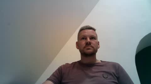 b125953 online show from August 14, 8:07 am
