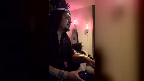 b1gd1zzle online show from June 16, 4:22 am