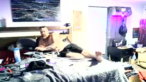 b3asy online show from May 26, 12:28 pm