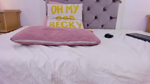 Anny online show from August 9, 6:36 am