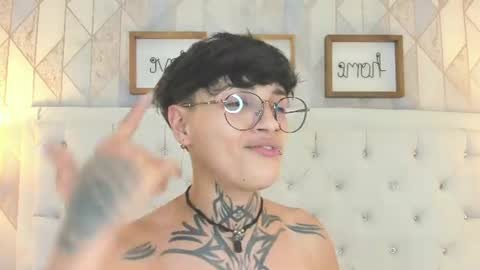 Anny online show from August 11, 9:33 am
