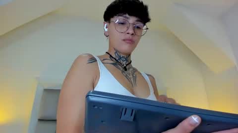 Anny online show from August 14, 4:38 am