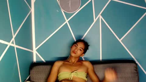 kylie online show from August 13, 9:01 am