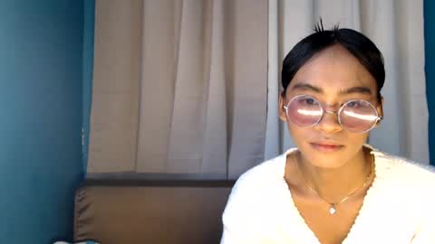 kylie online show from August 14, 11:08 pm