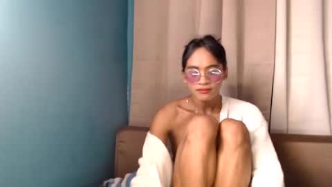 kylie online show from August 15, 5:00 am